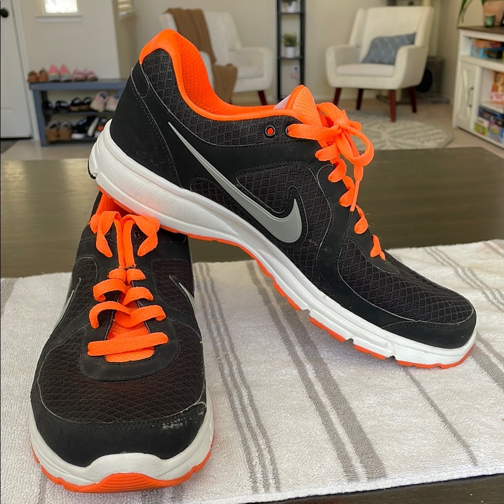 Nike Air Relentless Running Sneakers 443844-009 Mens Size 13 Black Orange
